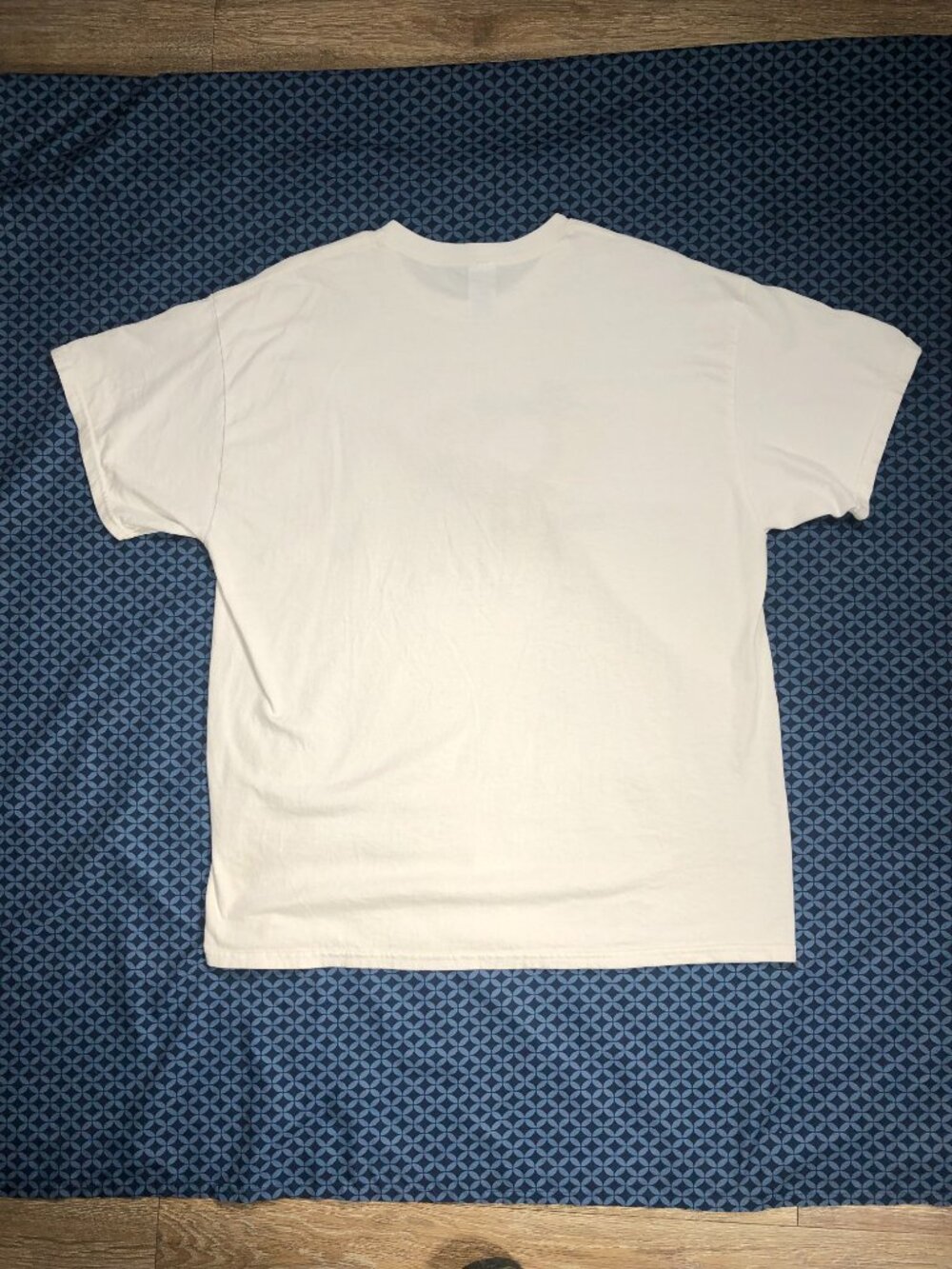 Pittsburgh Penguins Men XL T-shirt Foxs Pizza Den NHL - Picture 2 of 9